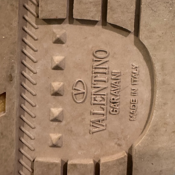 Valentino garavani - Picture 5 of 9